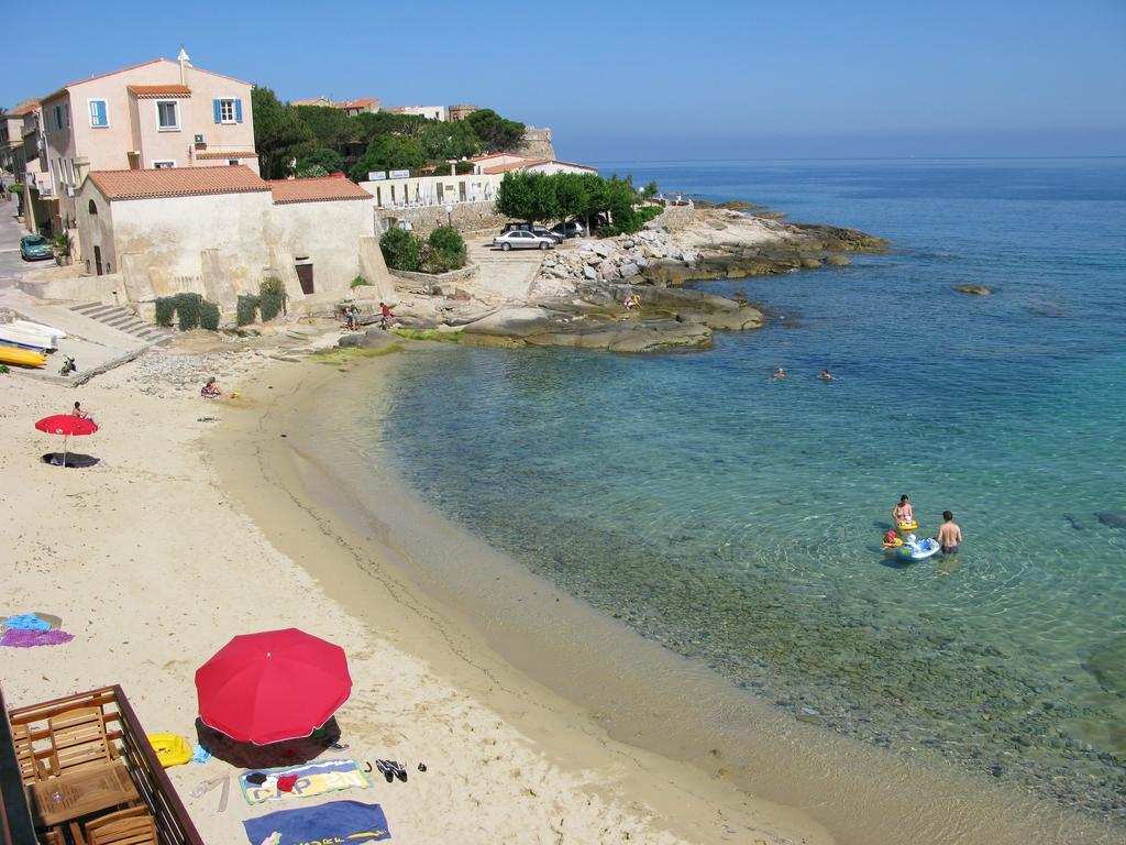 Hotel De La Plage Les Arcades อัลเกจูลา ภายนอก รูปภาพ